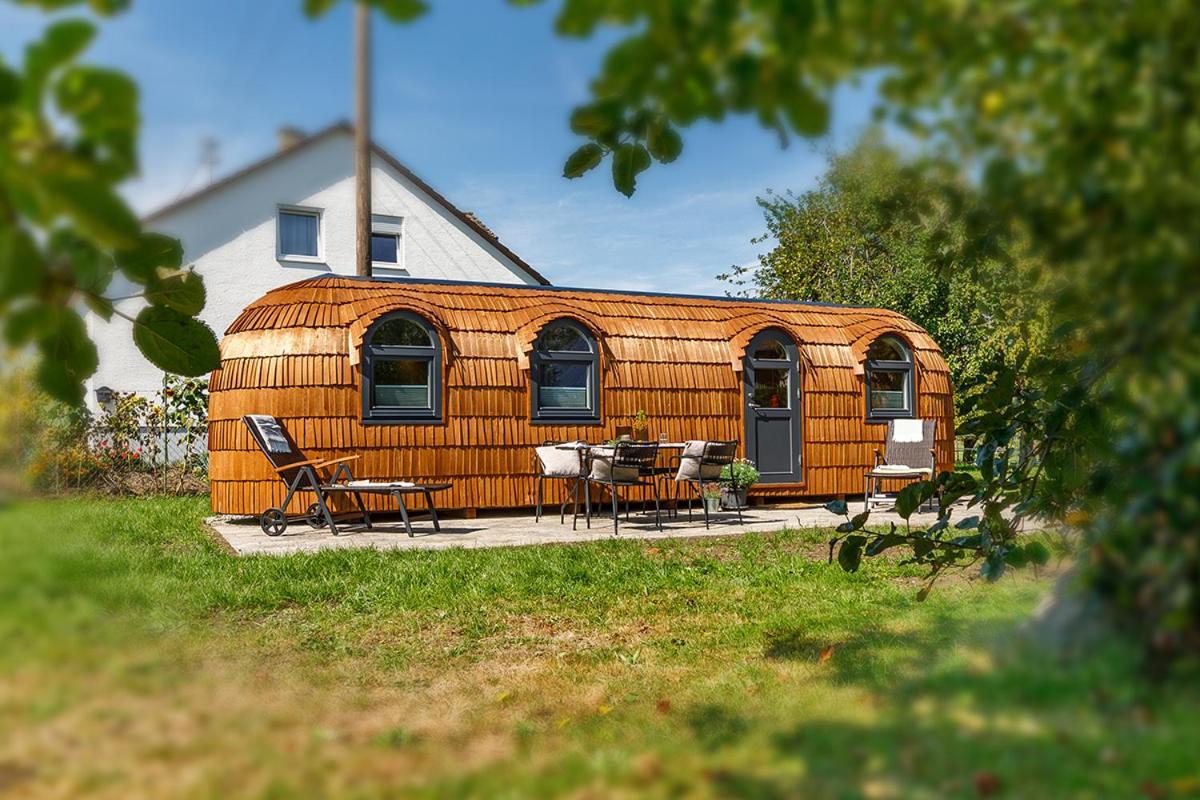 Auszeitgarten - Urlaub Im Tinyhaus Im Herzen Von Oberschwaben Aulendorf Exterior foto